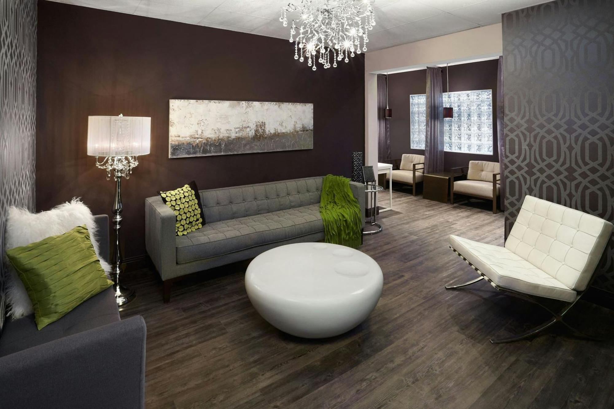 Four Points By Sheraton Hotel & Suites Calgary West Dış mekan fotoğraf