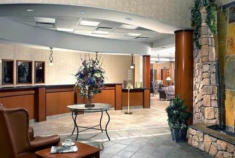 Four Points By Sheraton Hotel & Suites Calgary West İç mekan fotoğraf